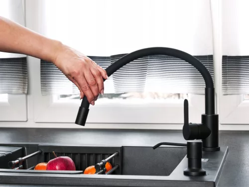 Caldo Freddo álló mosogató csaptelep FEKETE - FEKETE flexibilis kifolyócsővel